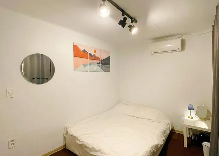 Gnb House L 2min Hongdae St L 2r1b L Cozy & Sweet